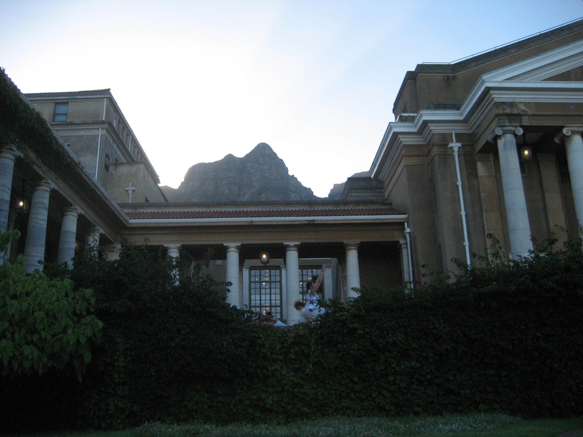 The columned hall and steps at the centre of the University of Cape Town's Upper Campus, with Devil's Peak behind