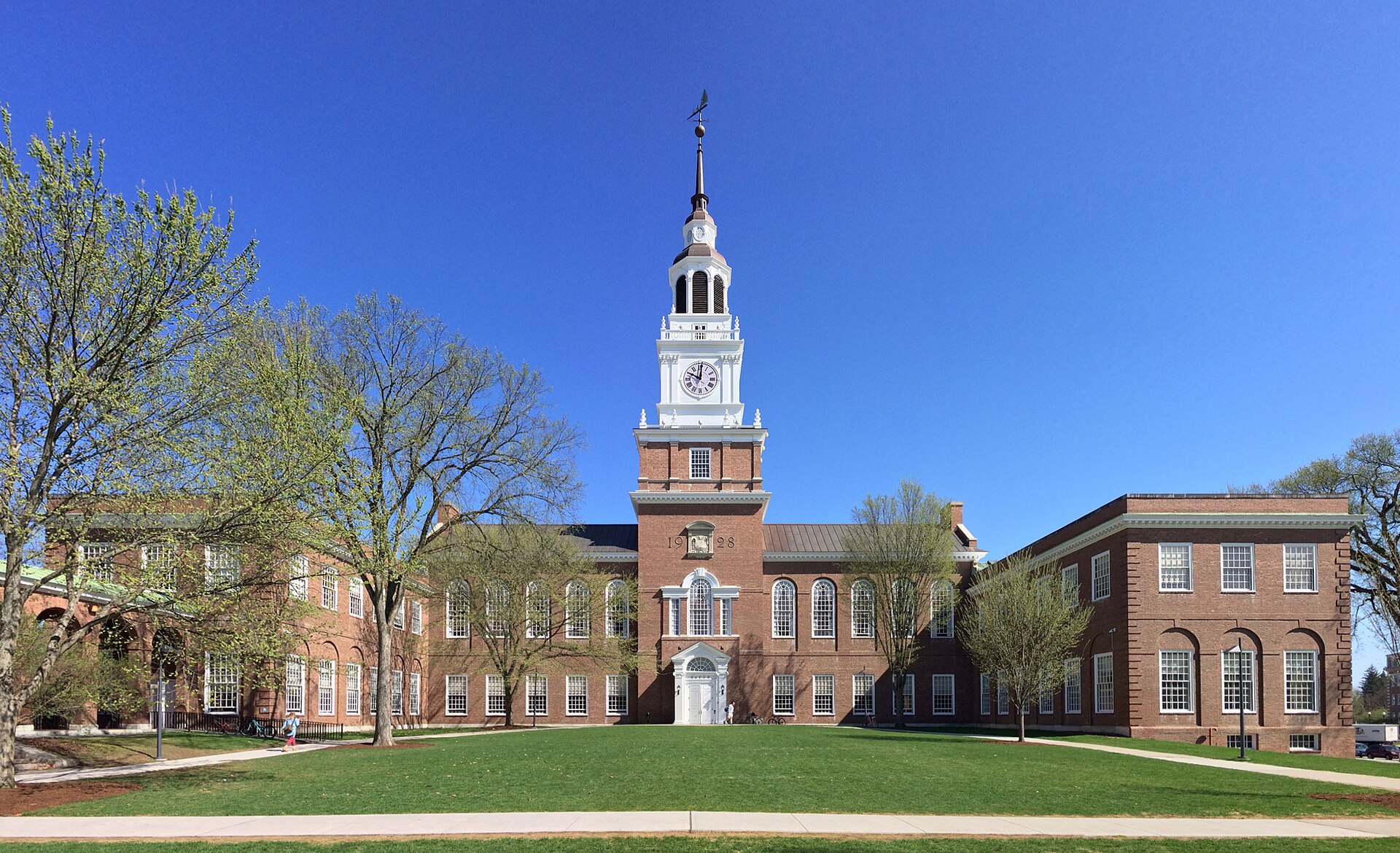 Baker Library and its white tower facing the Green at Dartmouth College in Hanover