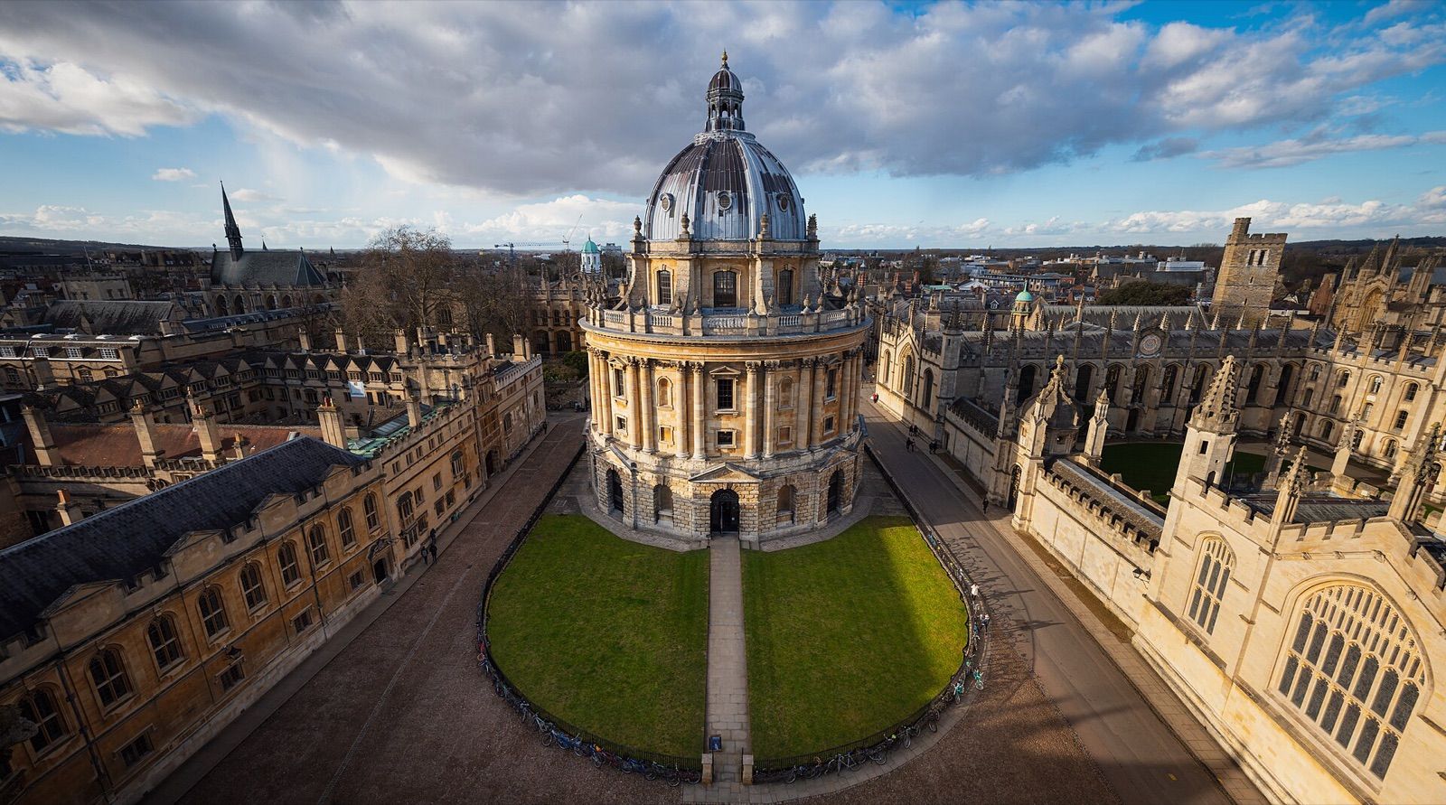 The domed Radcliffe Camera surrounded by college buildings in Oxford