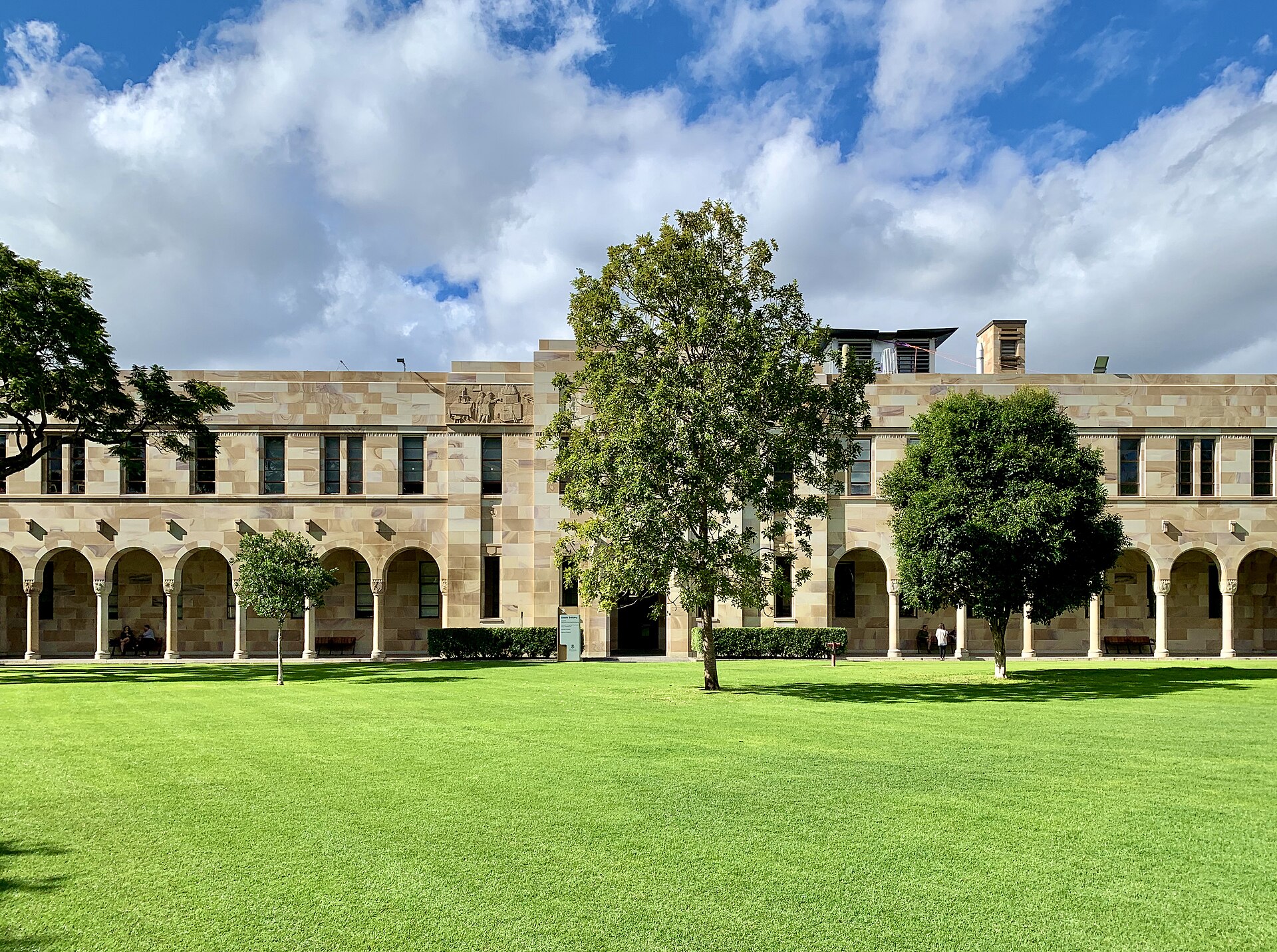 Sandstone arcades of the Steele Building around the Great Court at the University of Queensland