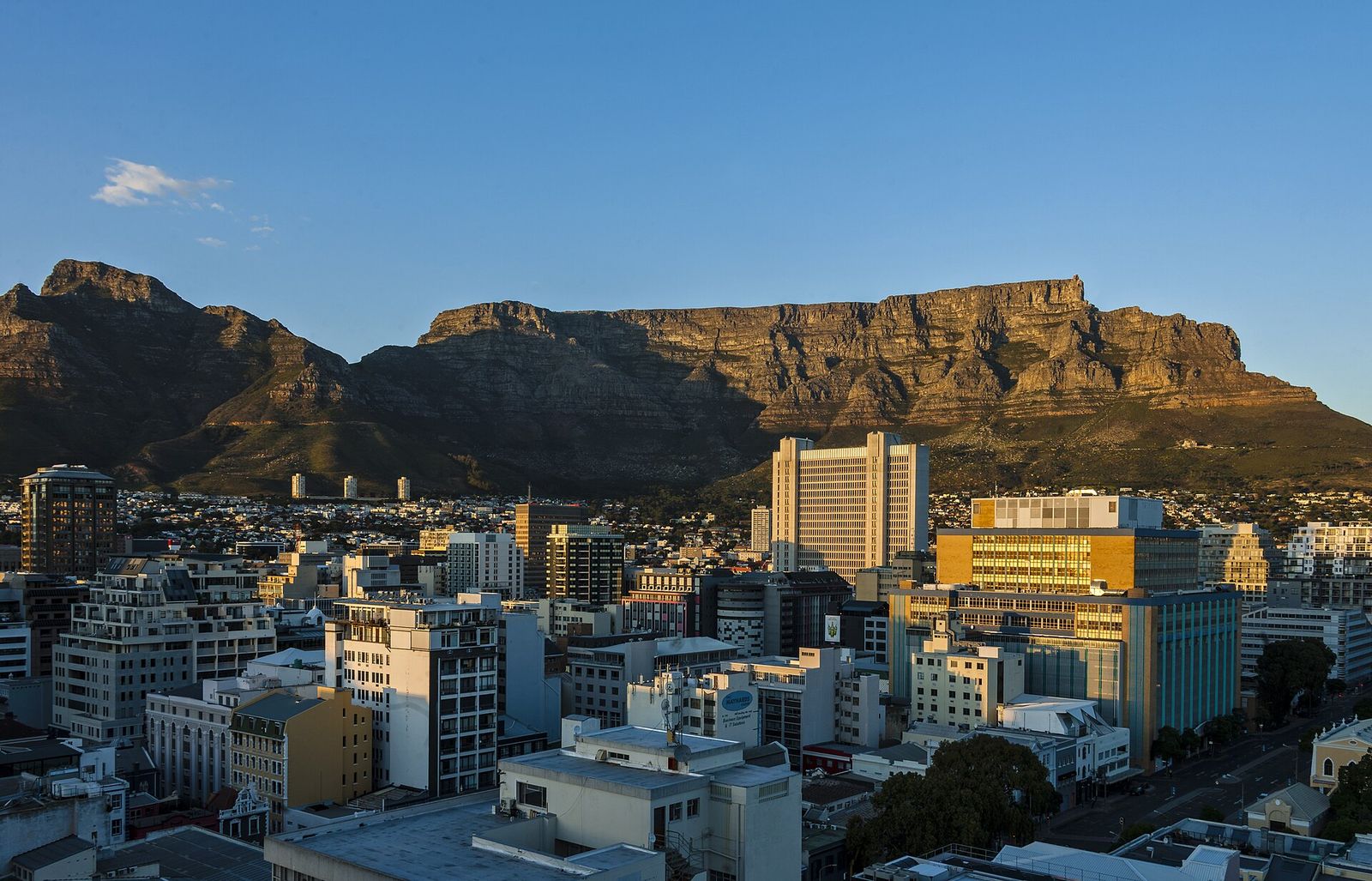 Cape Town's City Bowl in early light with Table Mountain and Devil's Peak behind